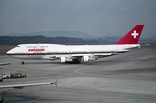 B747